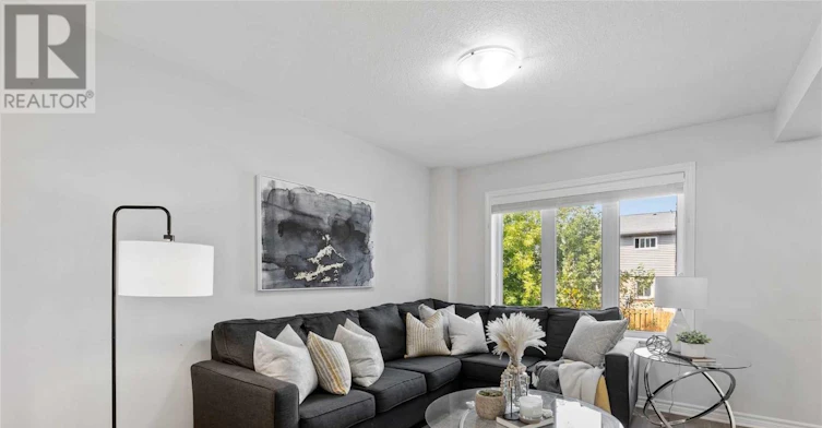 1315 Michael Circle, London, ON, N5V 0B8 - 9