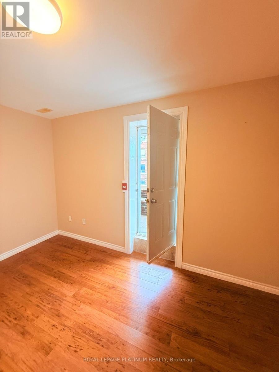 6-120 Sherman Avenue S, Hamilton, ON, L8M 2P9 - 18