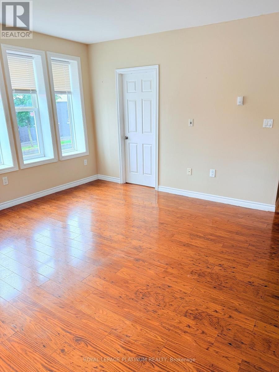 6-120 Sherman Avenue S, Hamilton, ON, L8M 2P9 - 8