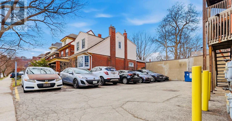 6-120 Sherman Avenue S, Hamilton, ON, L8M 2P9 - 4