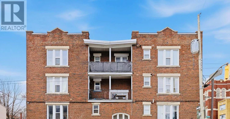 10-120 Sherman Avenue S, Hamilton, ON, L8M 2P9
