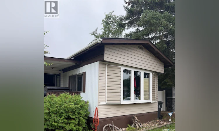 251 30th Street W
