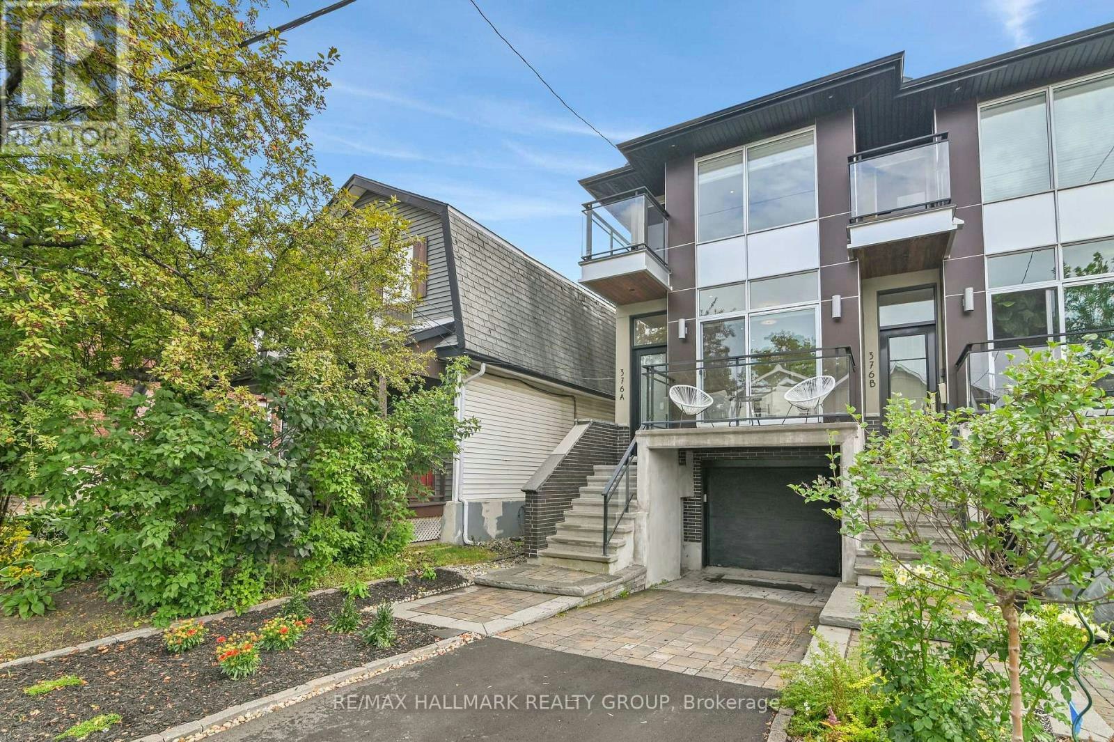 376A Wilmont Avenue, Ottawa, ON, K2A 0B1 - 2