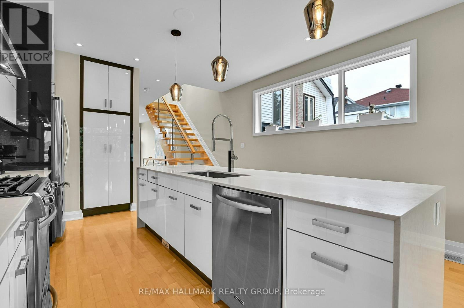 376A Wilmont Avenue, Ottawa, ON, K2A 0B1 - 11