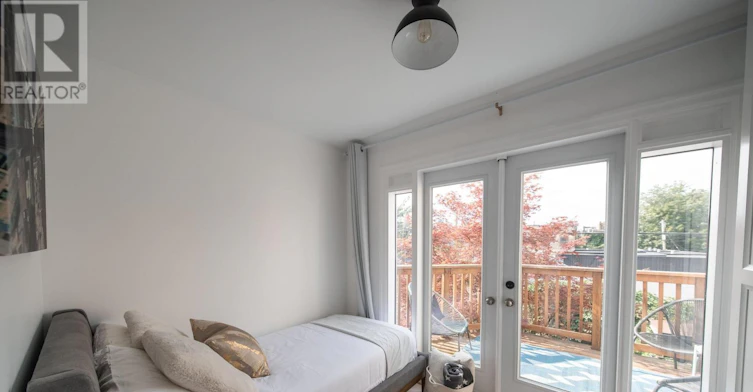8 Henderson Avenue, Toronto, ON, M6J 2B7 - 19