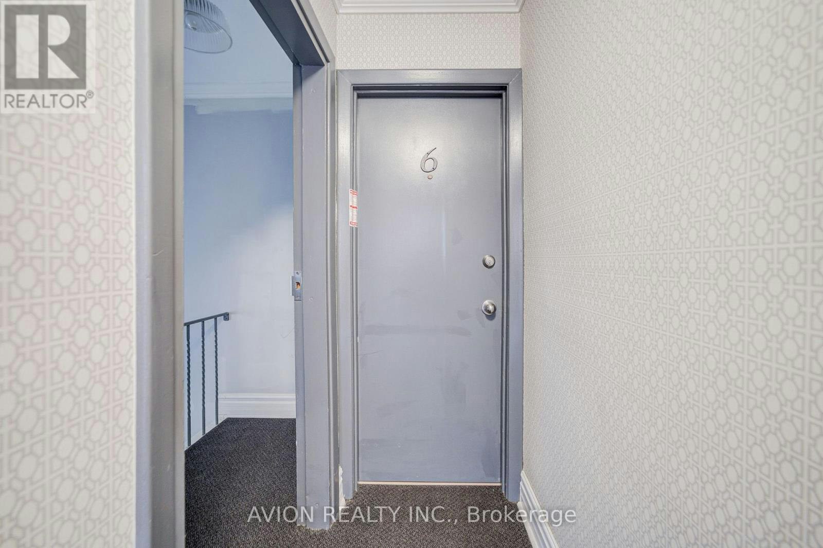6-882 Broadview Avenue, Toronto, ON, M4K 2R1 - 4