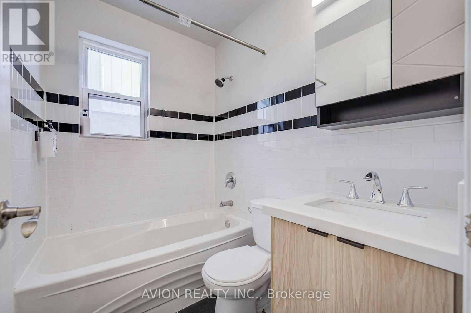 6-882 Broadview Avenue, Toronto, ON, M4K 2R1 - 13