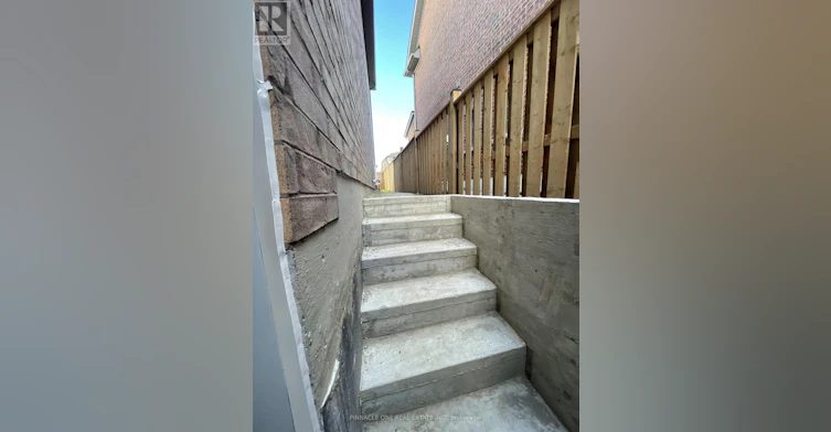 31 Berryman Lane, Markham, ON, L6B 1H9 - 2