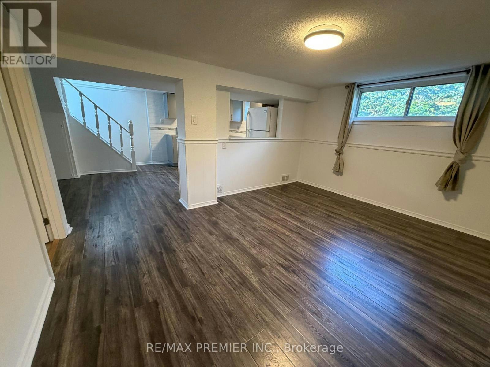 BSMT-404 Rustic Road, Toronto, ON, M6L 1W7 - 4