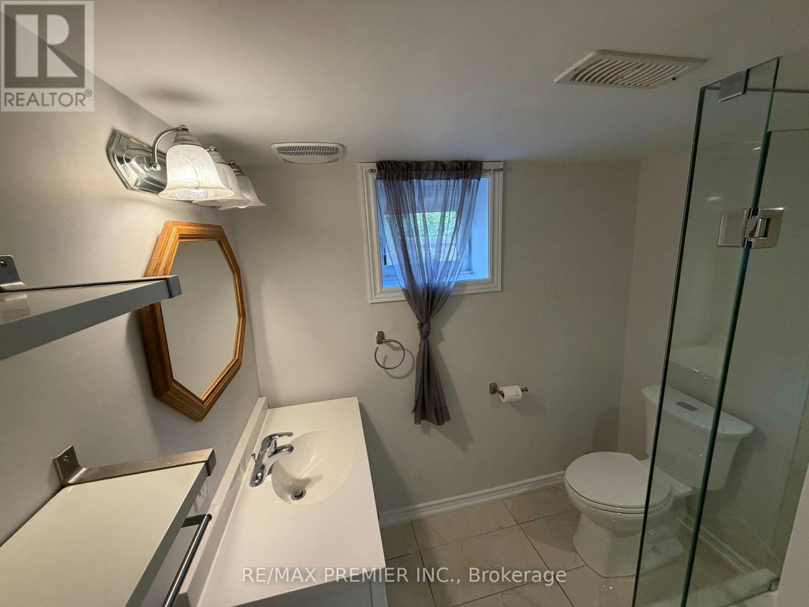BSMT-404 Rustic Road, Toronto, ON, M6L 1W7 - 9