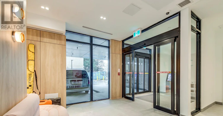 109-801 The Queensway, Toronto, ON, M8Z 1N4 - 3