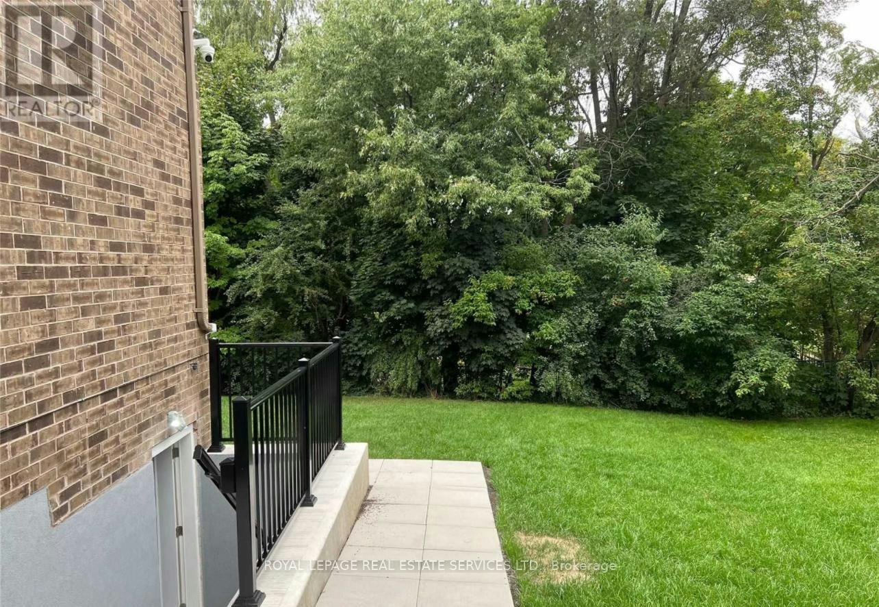 LOWER-45 Ontario Court S, Mississauga, ON, L5M 2K5 - 4