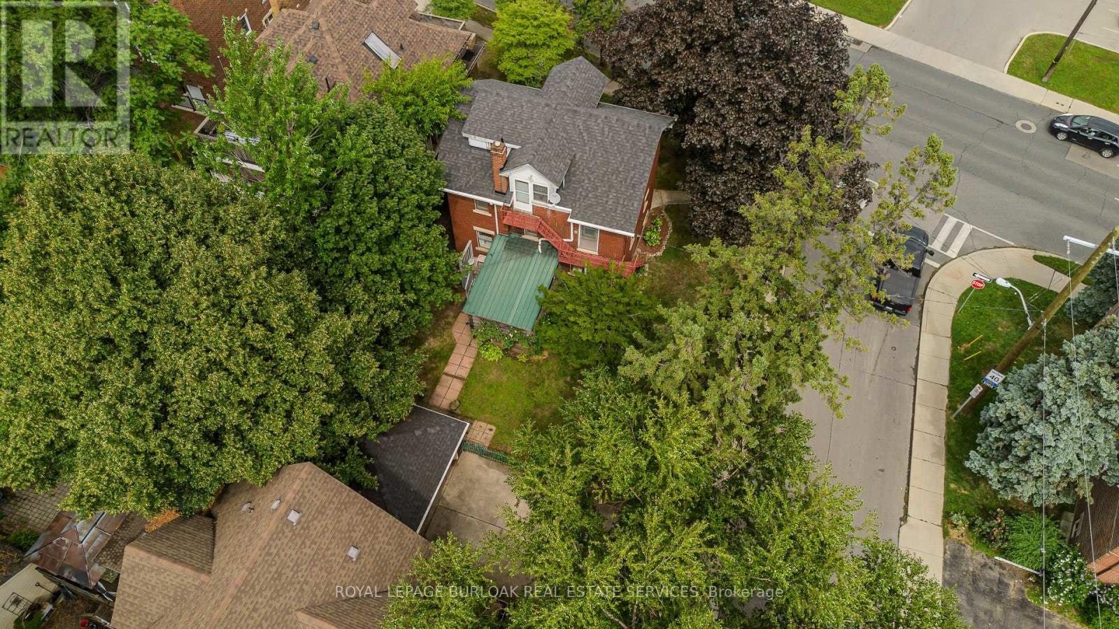 1088 King Street E, Hamilton, ON, L8M 1E3