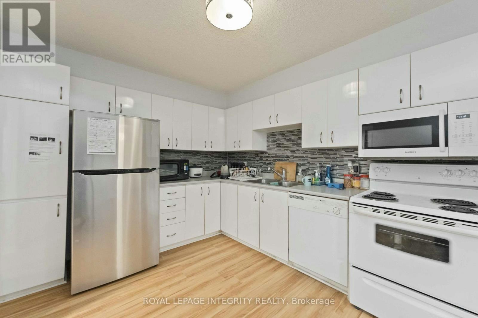 208-215 Parkdale Avenue, Ottawa, ON, K1Y 4T8 - 10