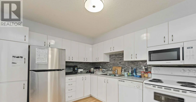 208-215 Parkdale Avenue, Ottawa, ON, K1Y 4T8 - 10