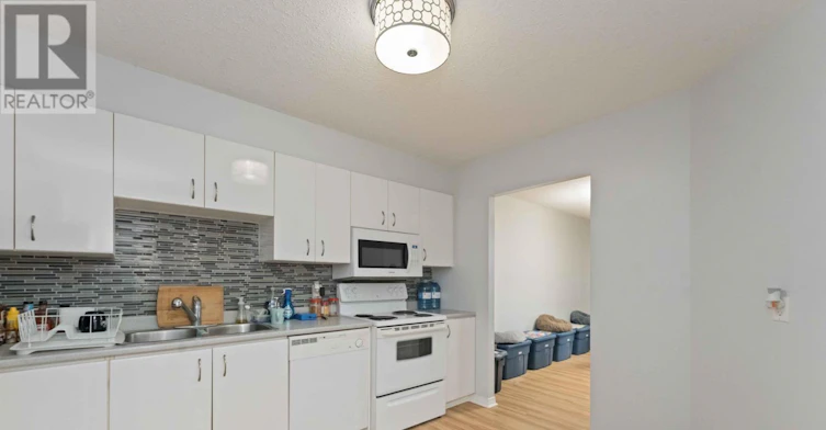 208-215 Parkdale Avenue, Ottawa, ON, K1Y 4T8 - 11