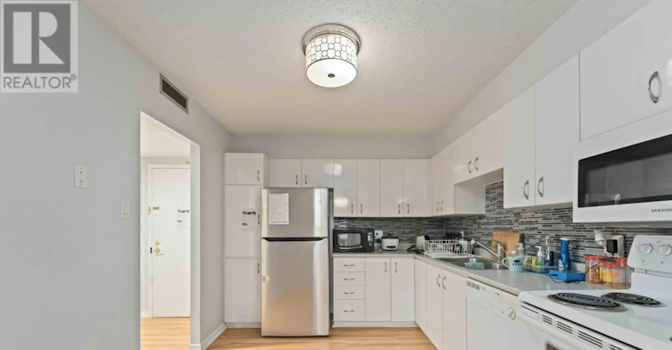 208-215 Parkdale Avenue, Ottawa, ON, K1Y 4T8 - 9