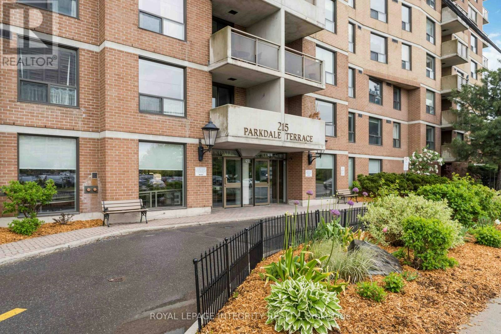 208-215 Parkdale Avenue, Ottawa, ON, K1Y 4T8