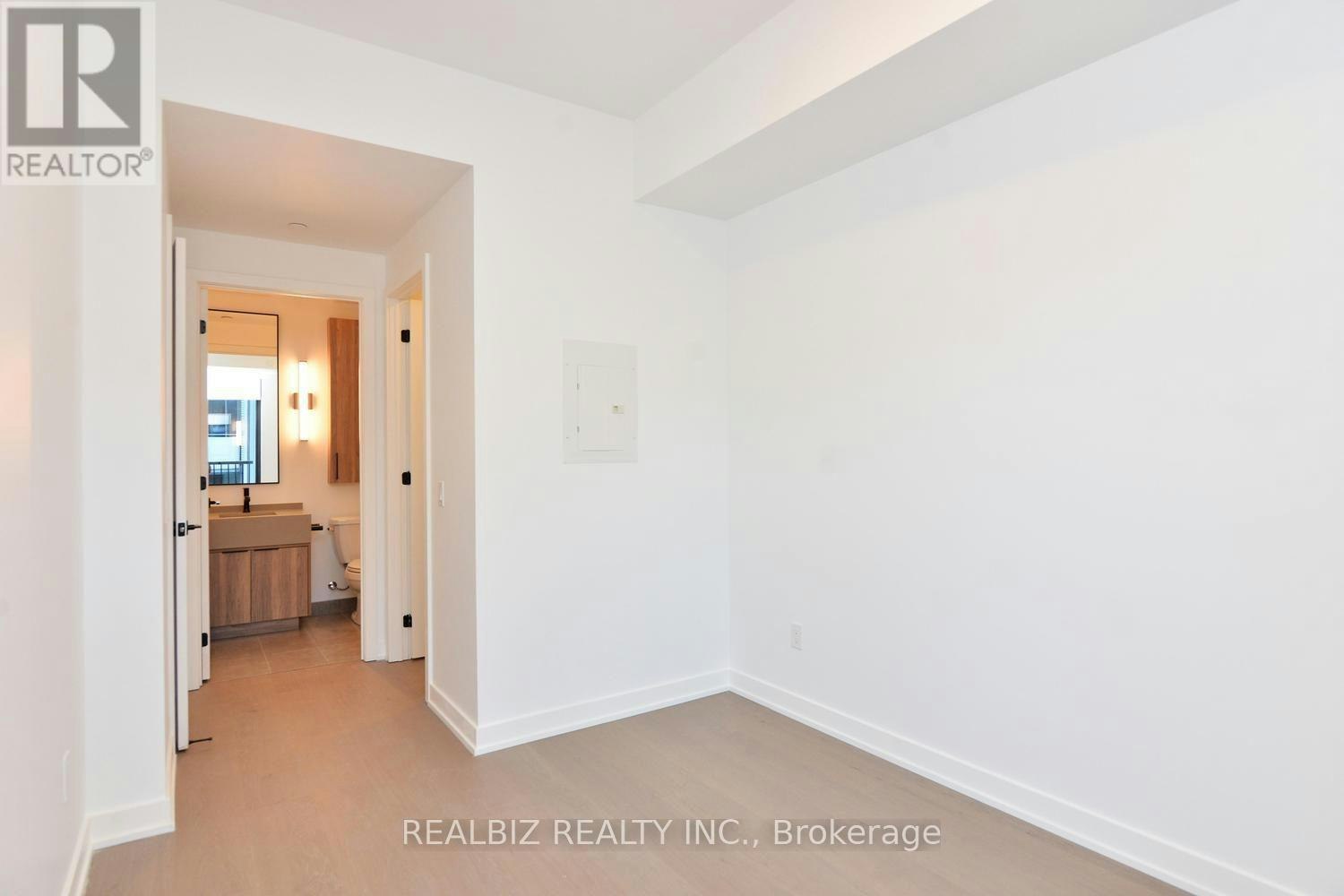 823-91 Montclair Avenue, Toronto, ON, M5P 0B1 - 21