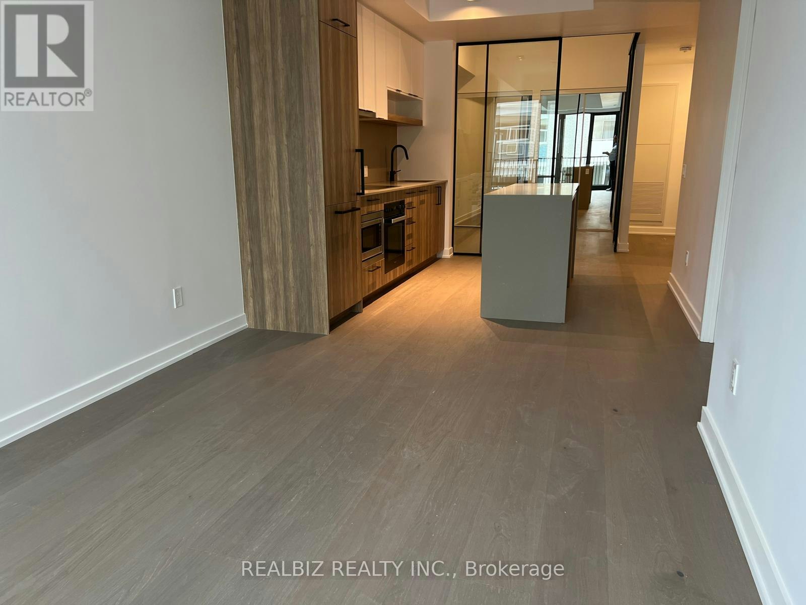 823-91 Montclair Avenue, Toronto, ON, M5P 0B1 - 7