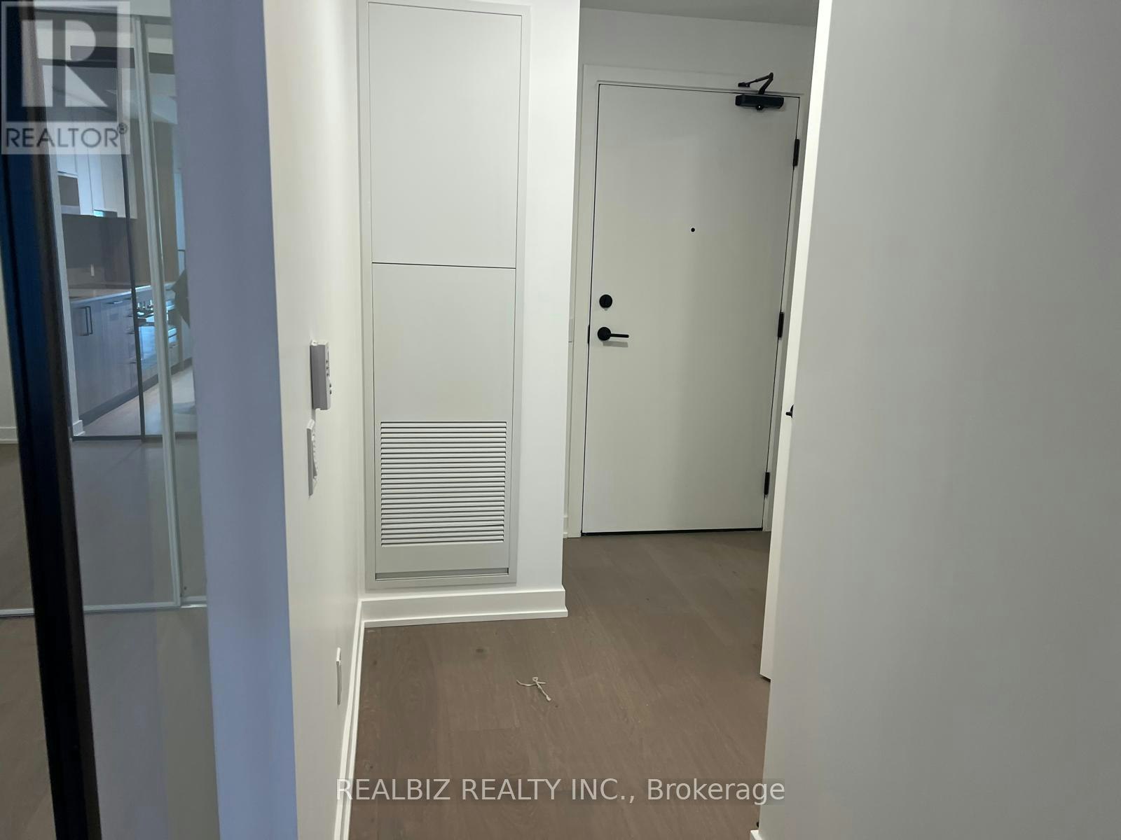 823-91 Montclair Avenue, Toronto, ON, M5P 0B1 - 16