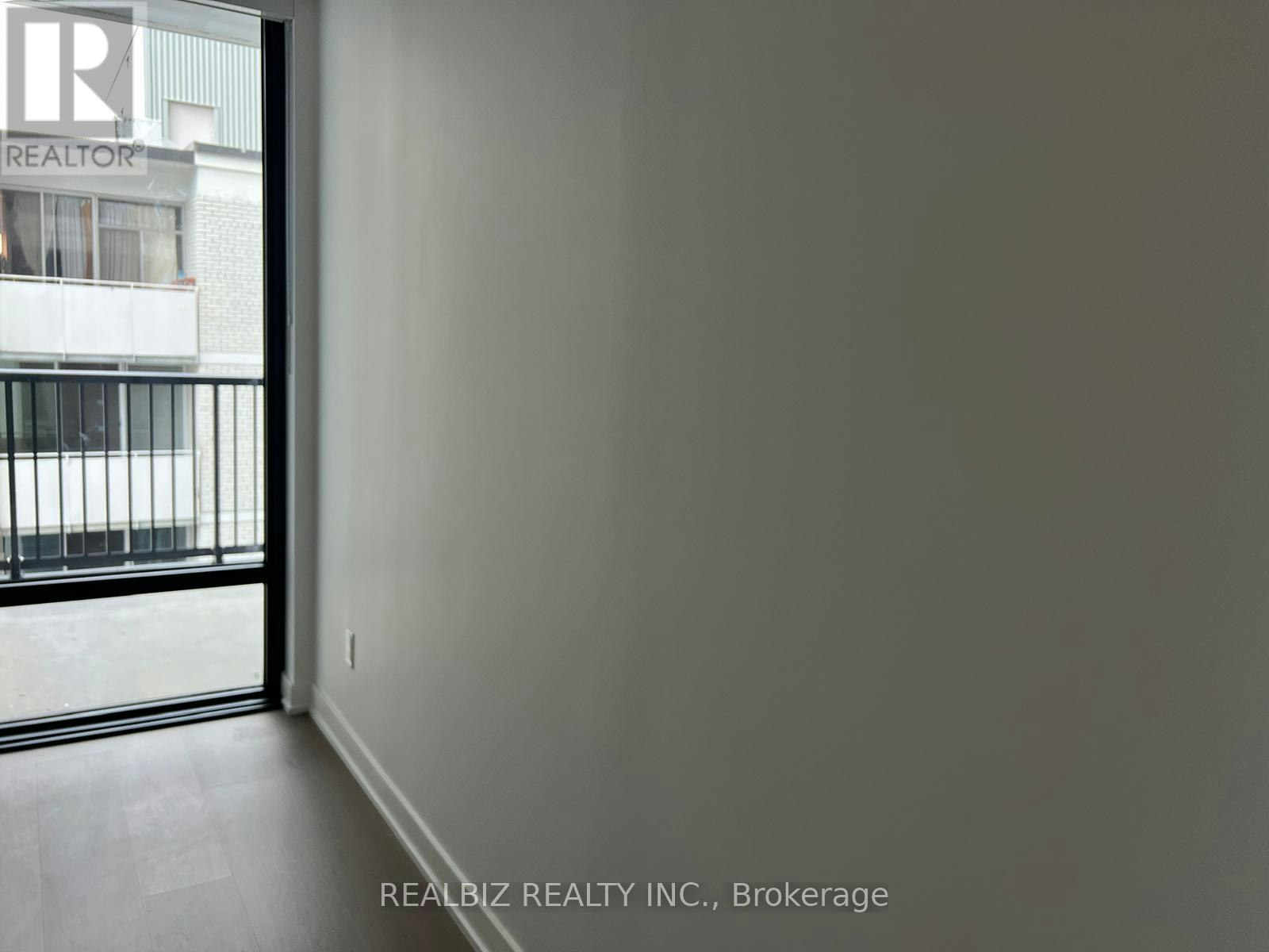 823-91 Montclair Avenue, Toronto, ON, M5P 0B1 - 11