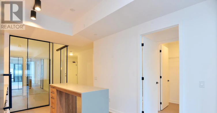 823-91 Montclair Avenue, Toronto, ON, M5P 0B1 - 30