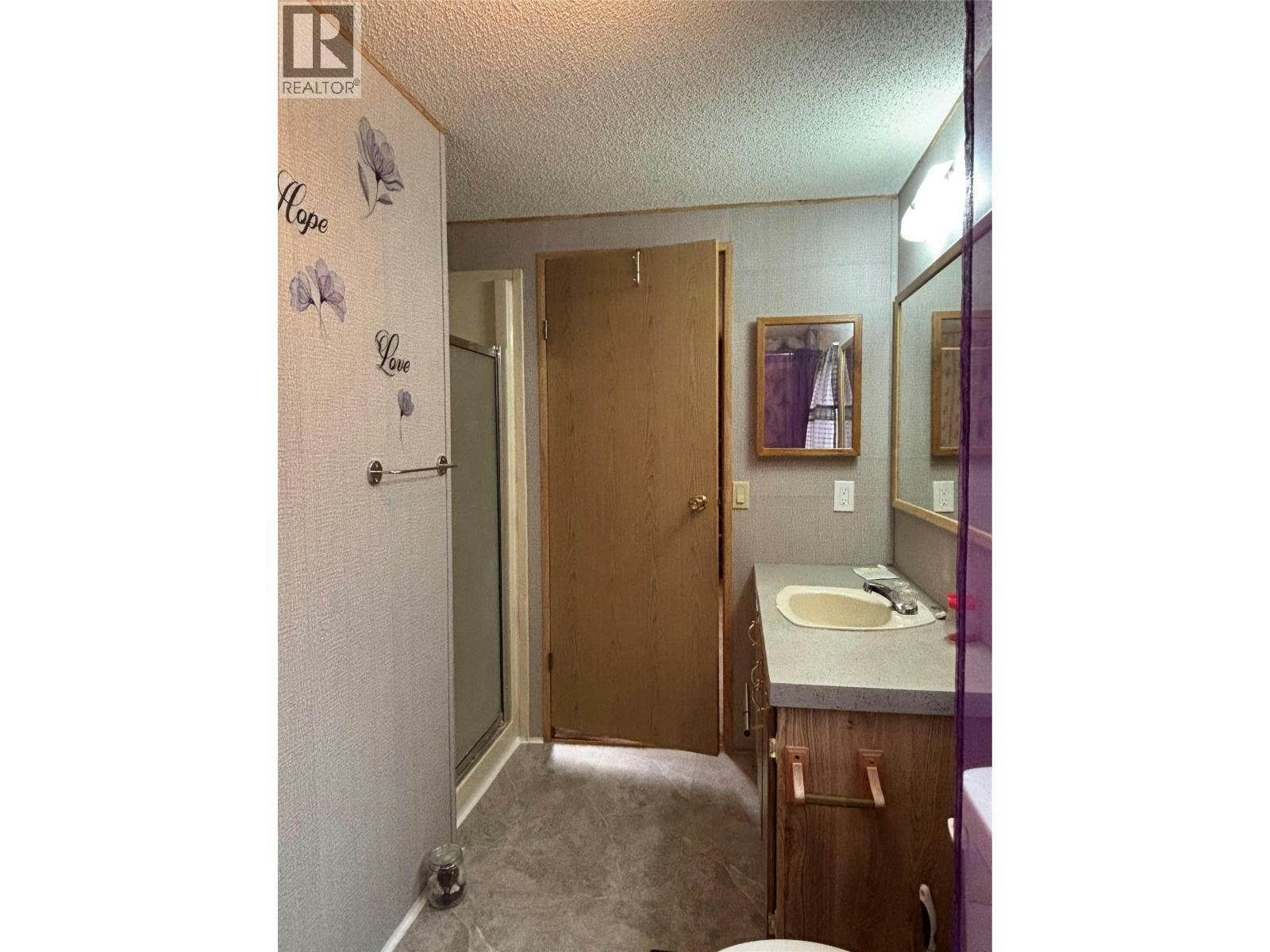 311 Mcdonald Avenue, Clinton, BC, V0K 1K0 - 22