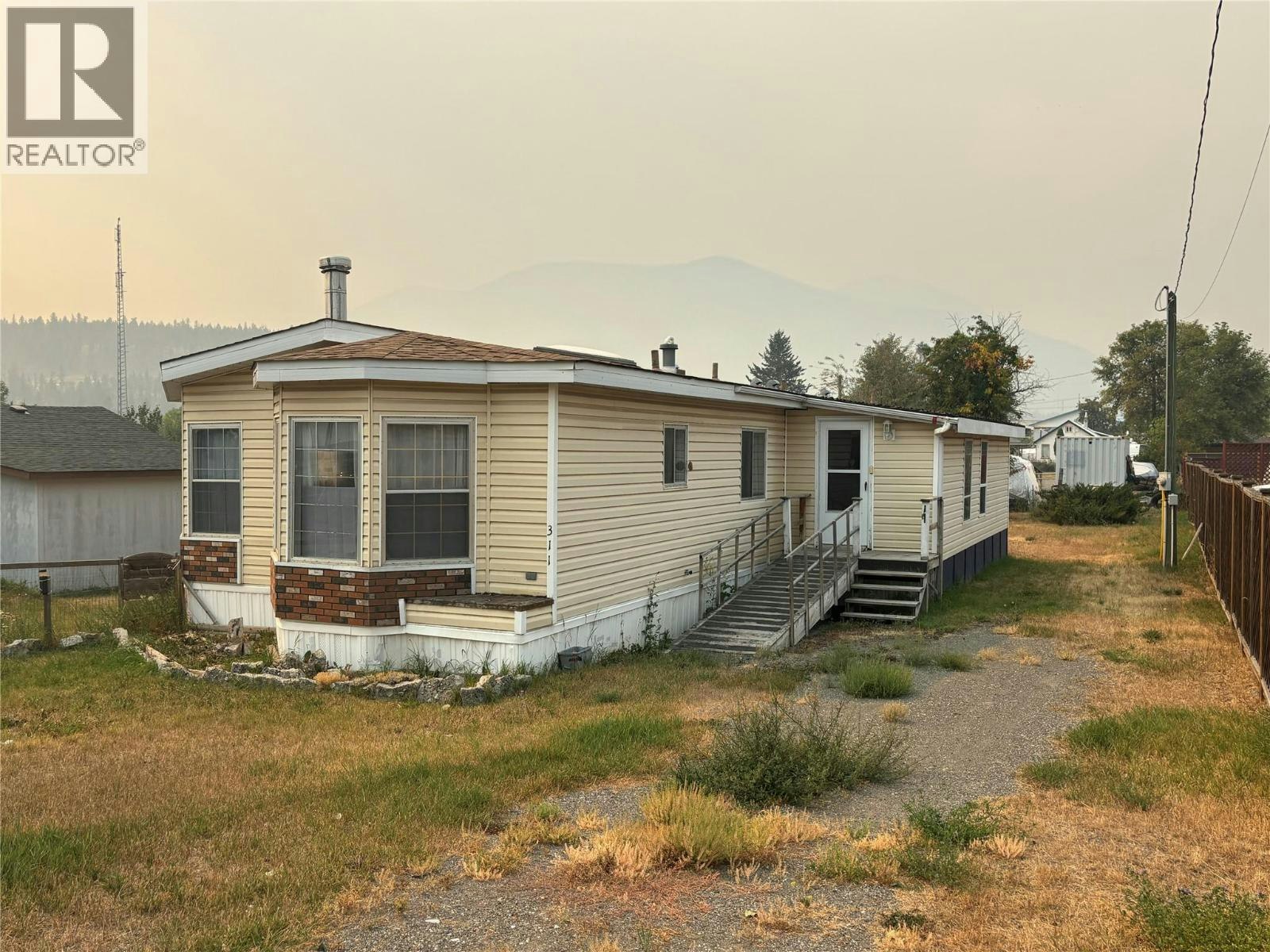 311 Mcdonald Avenue, Clinton, BC, V0K 1K0