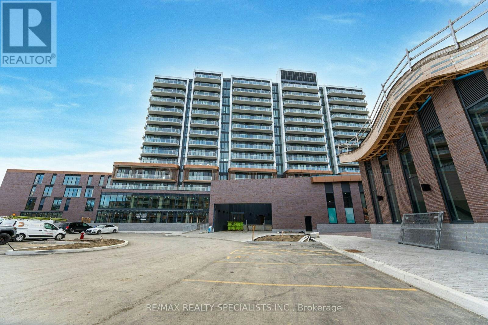 313-220 Missinnihe Way, Mississauga, ON, L5M 5A7