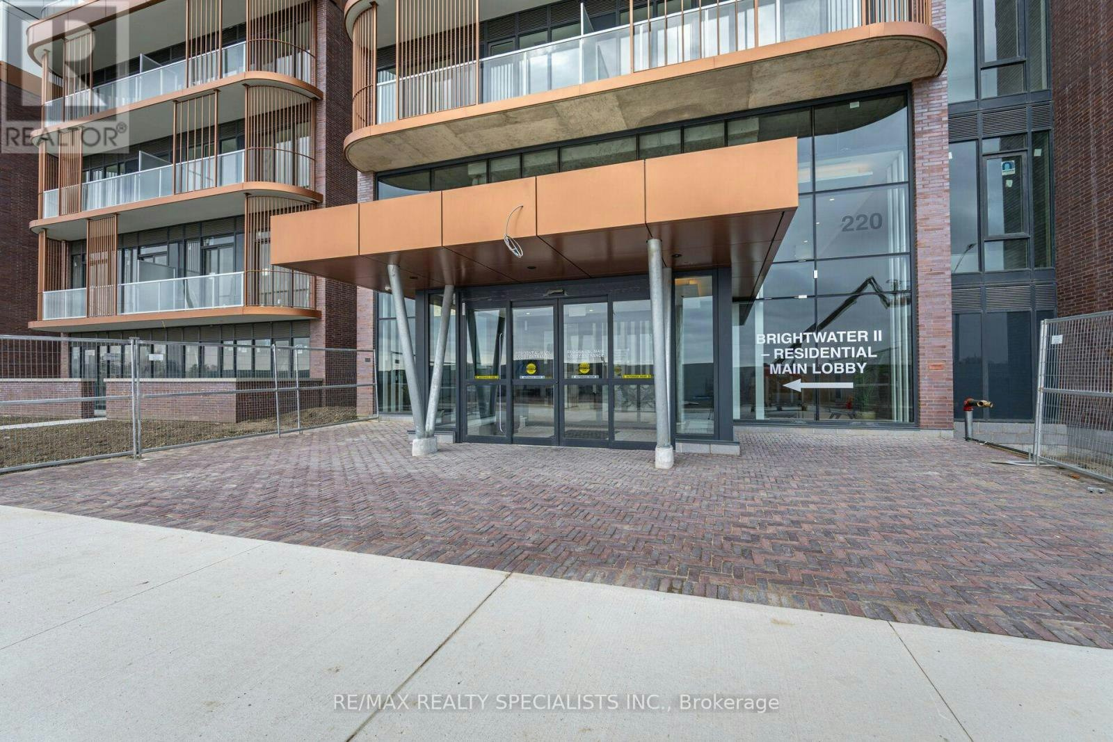313-220 Missinnihe Way, Mississauga, ON, L5M 5A7 - 3
