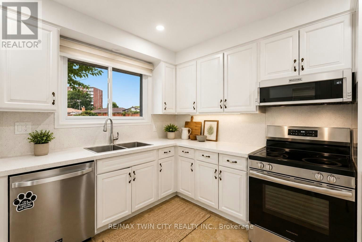 MAIN-58 Tupper Crescent, Kitchener, ON, N2B 2X9 - 11