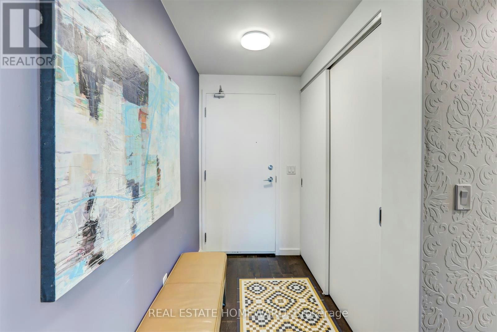 817-51 Trolley Crescent, Toronto, ON, M5A 0E9 - 3