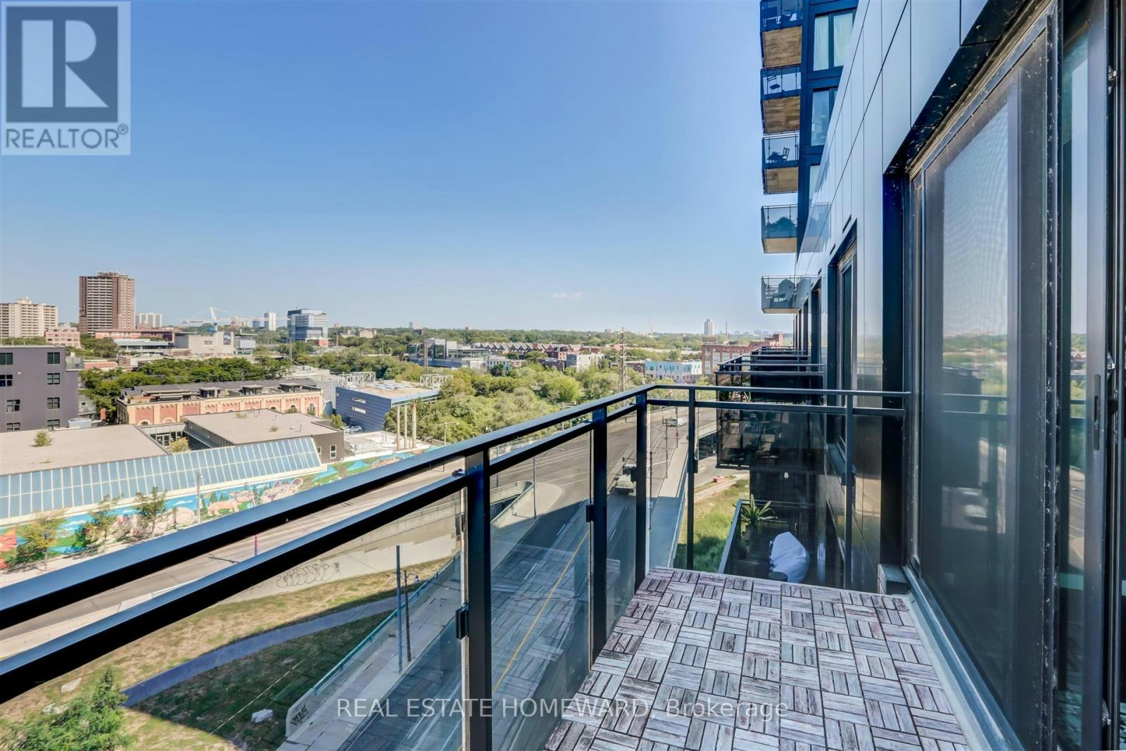 817-51 Trolley Crescent, Toronto, ON, M5A 0E9 - 21