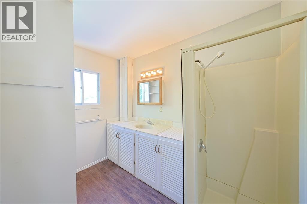 898 Grandview Avenue, Sarnia, ON, N7V 3X2 - 18