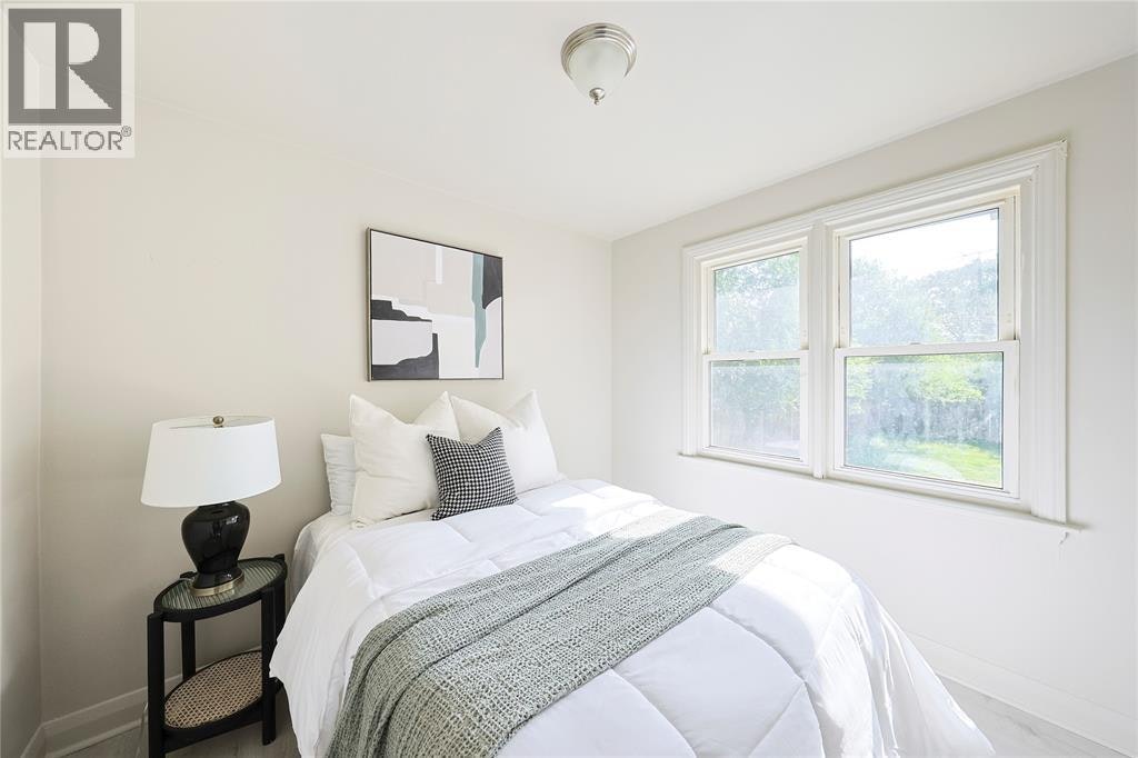 898 Grandview Avenue, Sarnia, ON, N7V 3X2 - 10