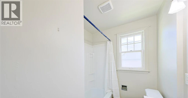 898 Grandview Avenue, Sarnia, ON, N7V 3X2 - 9