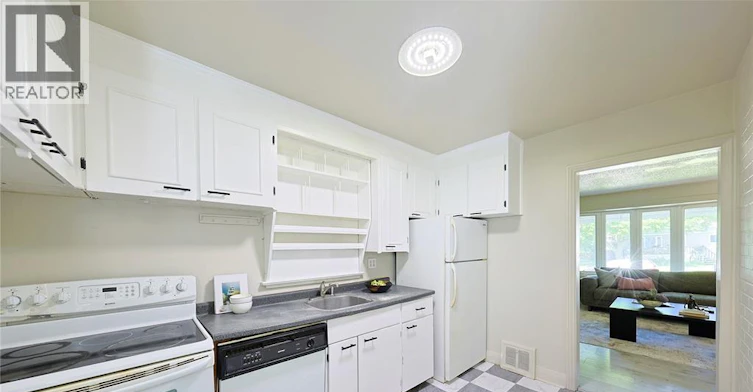 898 Grandview Avenue, Sarnia, ON, N7V 3X2 - 14