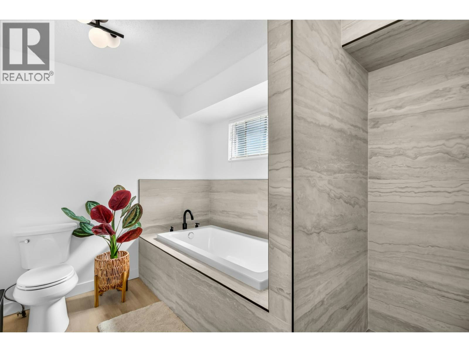 20328 Dale Drive, Maple Ridge, BC, V2X 8V6 - 24