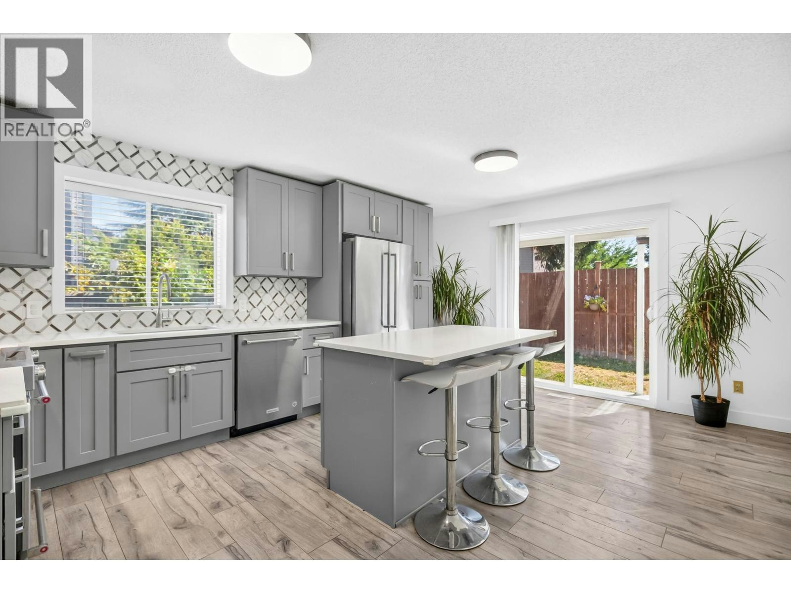 20328 Dale Drive - 5