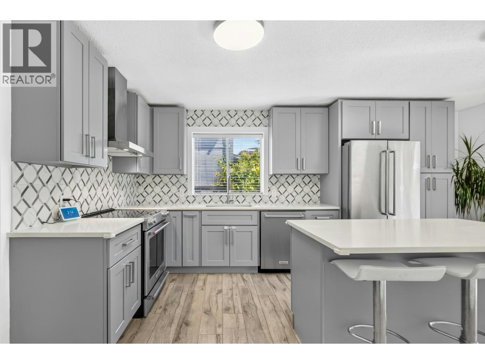 20328 Dale Drive, Maple Ridge, BC, V2X 8V6 - 6