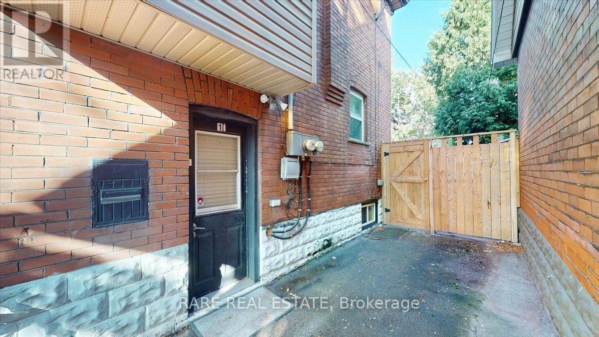 1-8 Balsam Avenue N, Hamilton, ON, L8L 6Y2 - 32