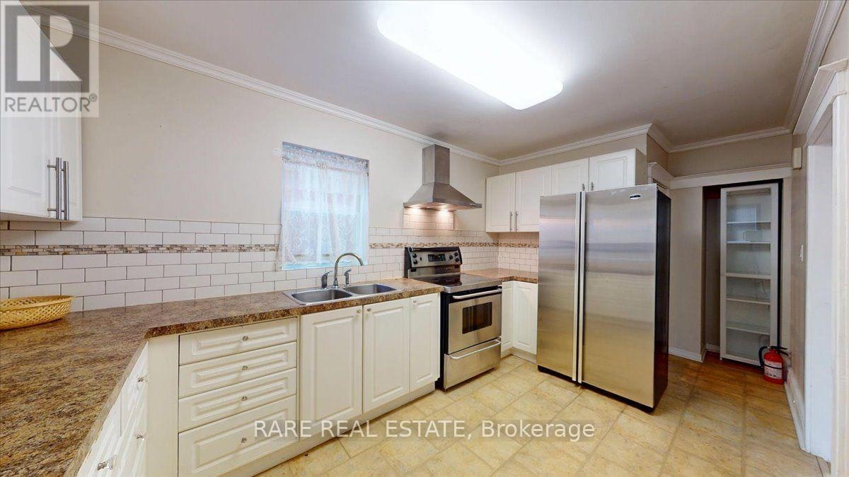 1-8 Balsam Avenue N, Hamilton, ON, L8L 6Y2 - 4