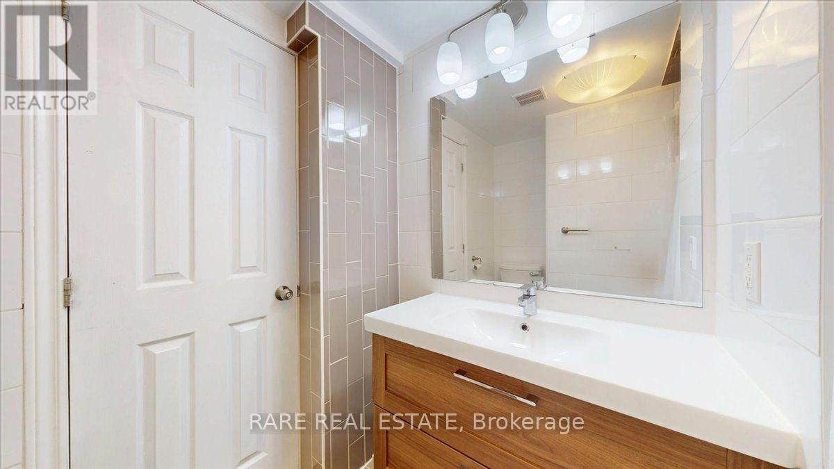 1-8 Balsam Avenue N, Hamilton, ON, L8L 6Y2 - 10