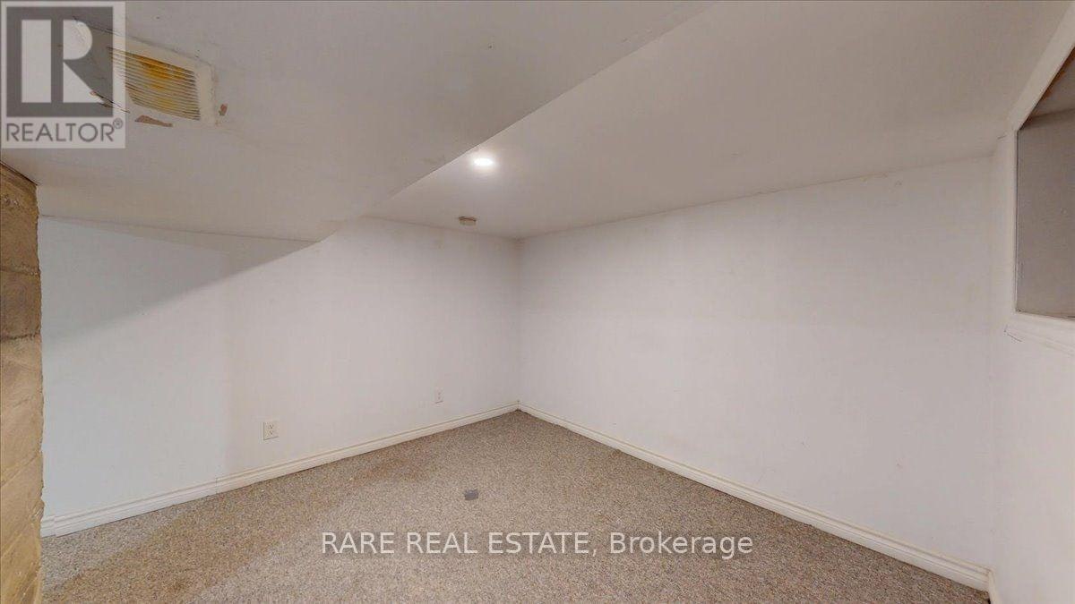 1-8 Balsam Avenue N, Hamilton, ON, L8L 6Y2 - 24