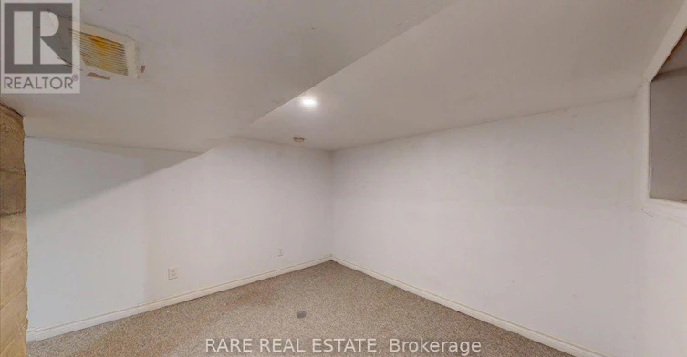 1-8 Balsam Avenue N, Hamilton, ON, L8L 6Y2 - 24
