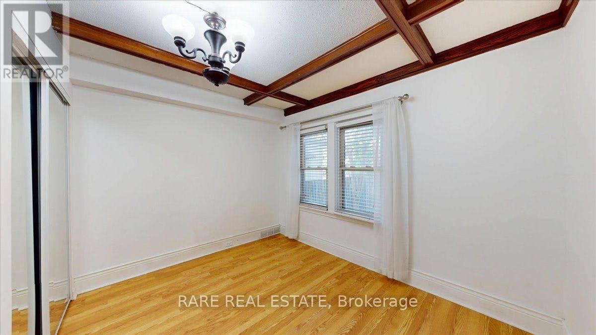 1-8 Balsam Avenue N, Hamilton, ON, L8L 6Y2 - 12