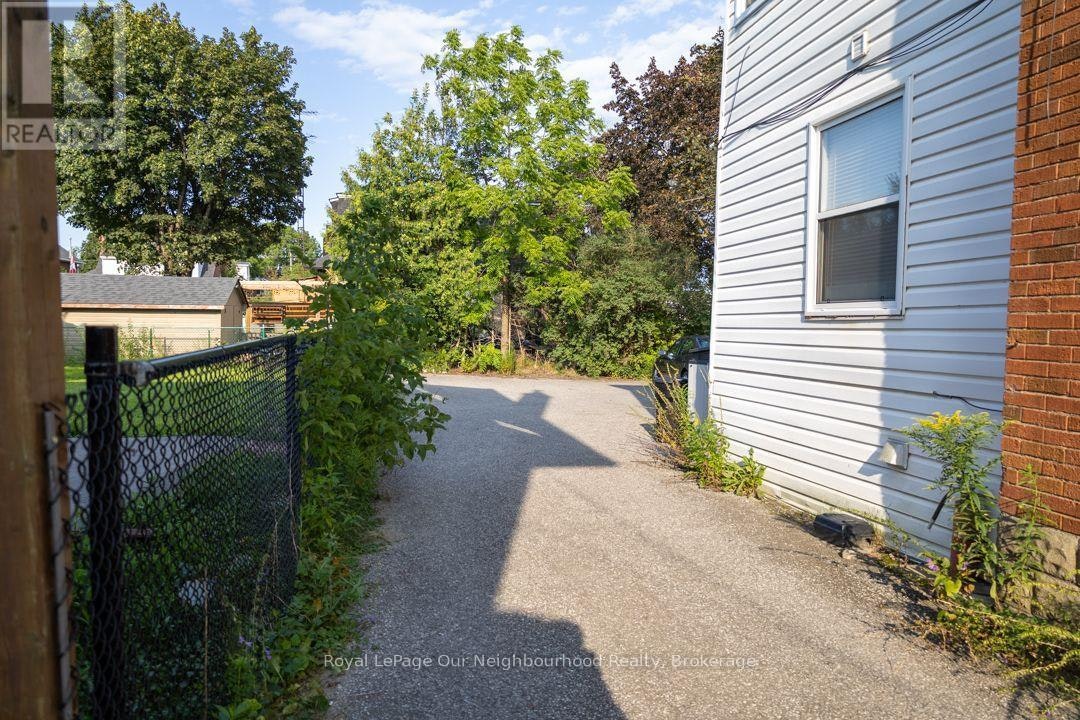 3-103 Ritson Road S, Oshawa, ON, L1H 5H1 - 18