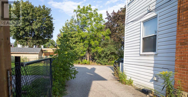 3-103 Ritson Road S, Oshawa, ON, L1H 5H1 - 18