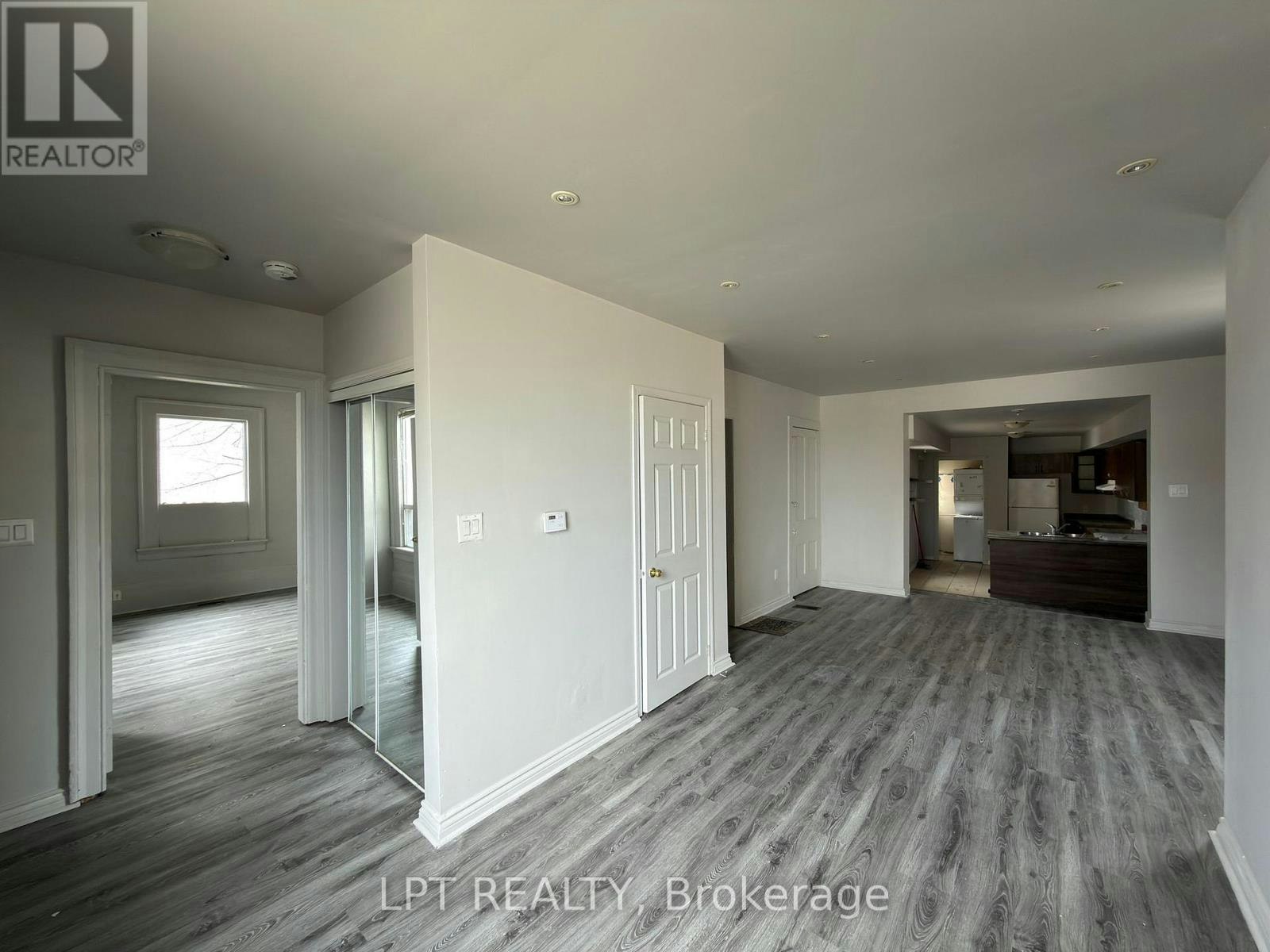37 Elizabeth Street N, Brampton, ON, L6X 1S3 - 3